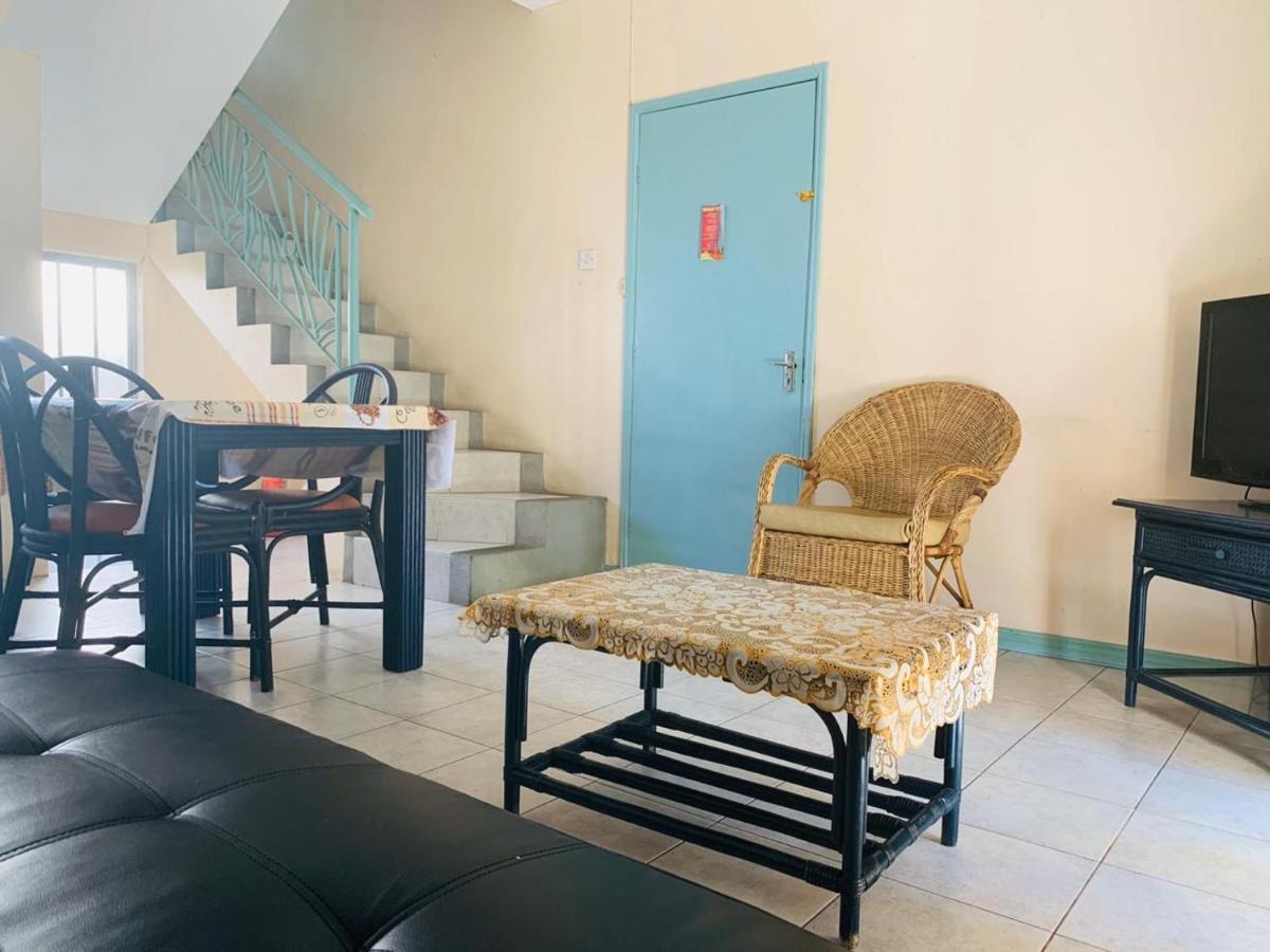 Escale Vacances Flic en Flac Exterior photo